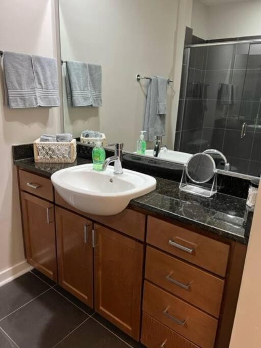 Townhouse In Uptown King Bed-Wi-Fi-Free Parking-Pool Charlotte Exterior foto